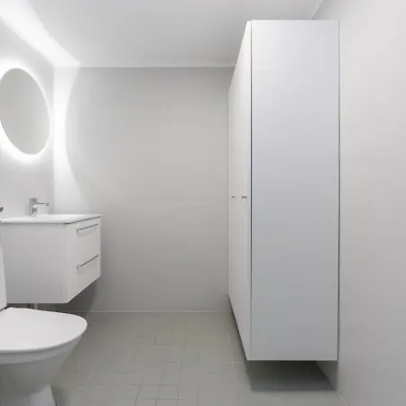 2 Bedroom Family With Sauna And Parking *