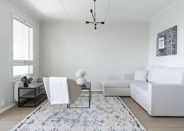 2 Bedroom Family With Sauna And Parking *